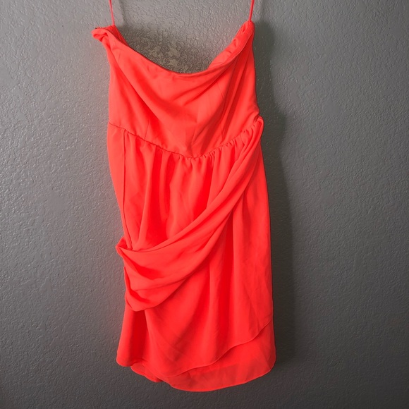 One shoulder pink dress! - Picture 3 of 6